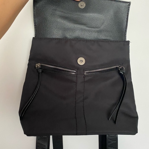 Black backpack purse - Picture 2 of 5